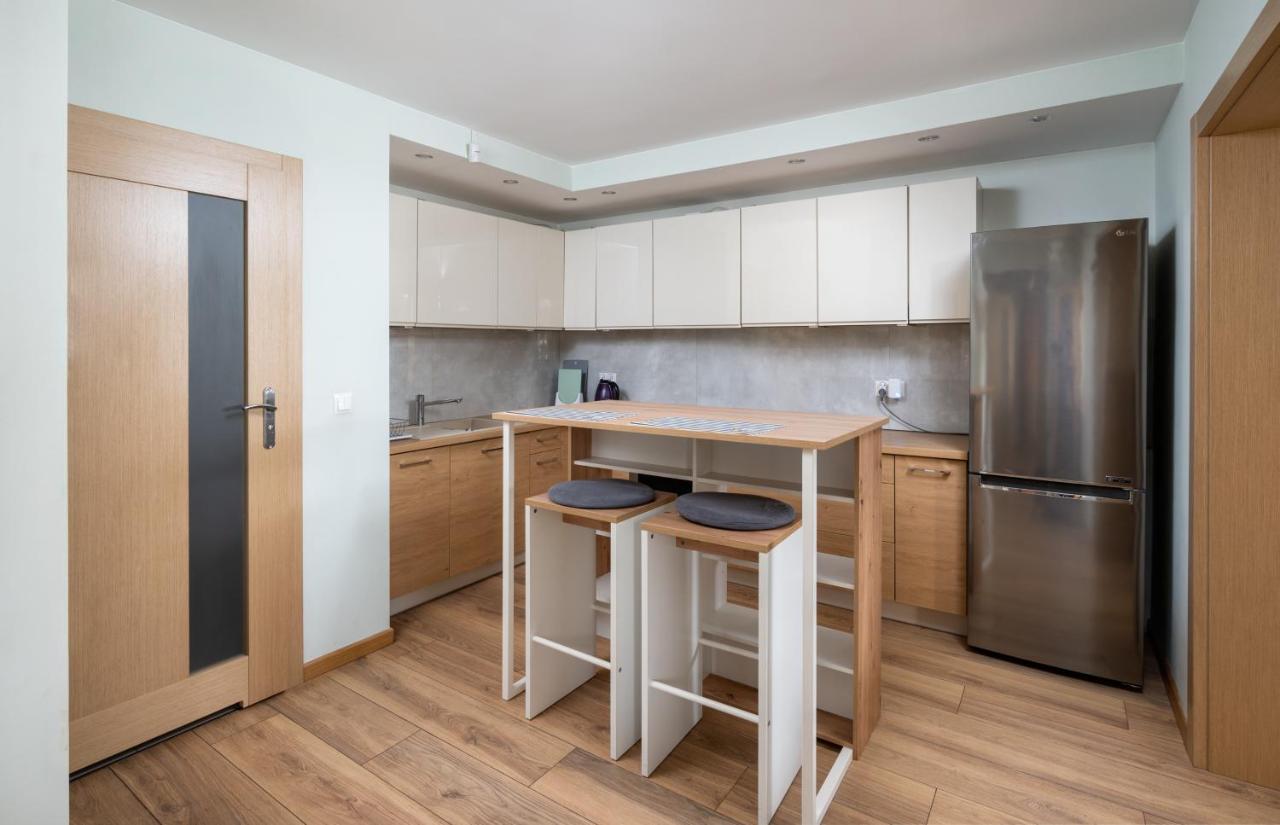 Апартаменты Apartament Albatros 75M Z Ogrodkiem Варшава Экстерьер фото