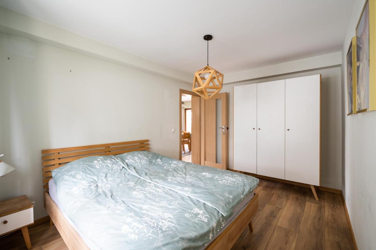 Апартаменты Apartament Albatros 75M Z Ogrodkiem Варшава Экстерьер фото