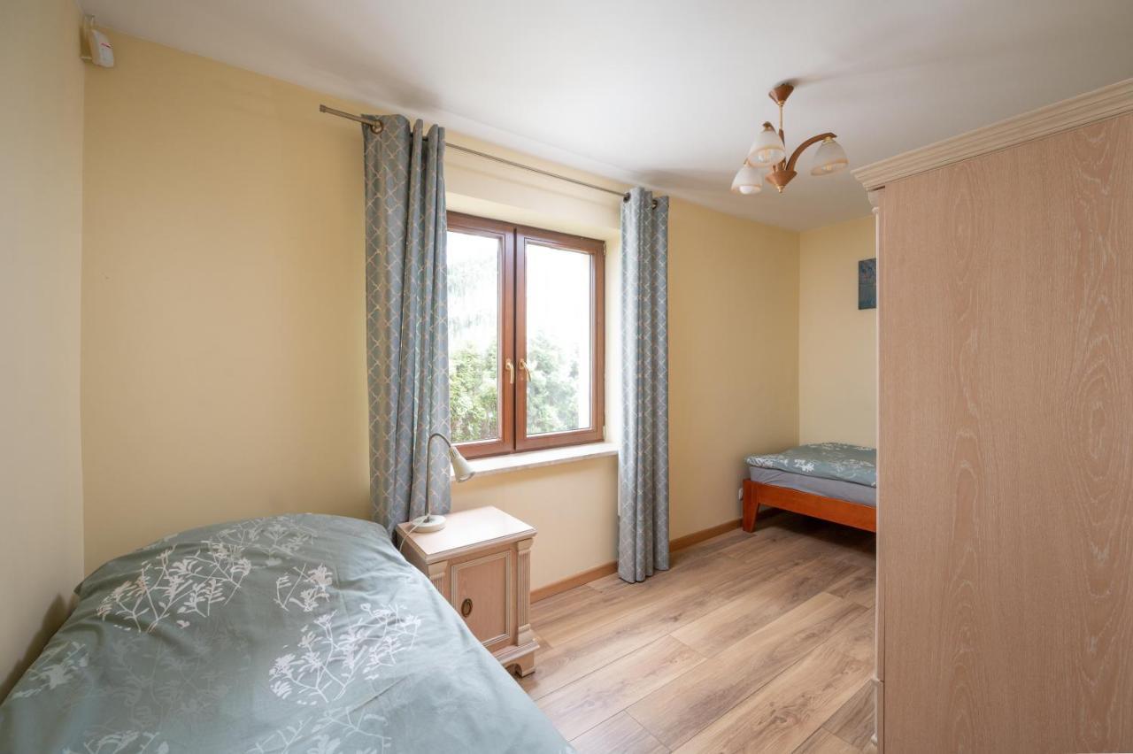 Апартаменты Apartament Albatros 75M Z Ogrodkiem Варшава Экстерьер фото